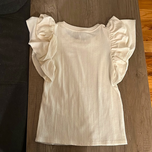 NWOT Zara Ruffled Top - Picture 3 of 3